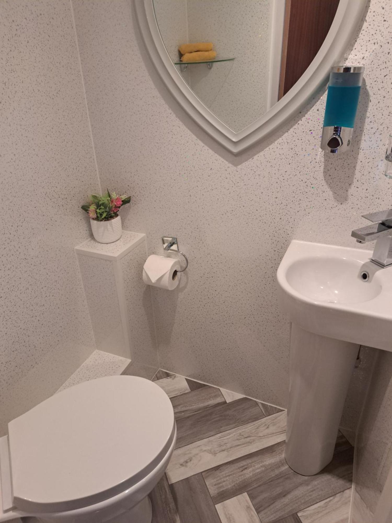 インヴァネス No 27 Bed & Breakfast エクステリア 写真